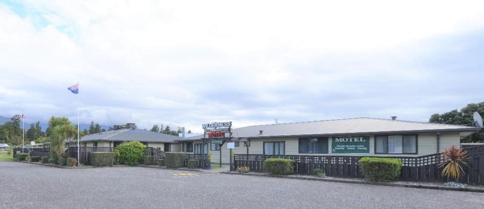 Wilderness Motel Accommodation Гаст Екстер'єр фото